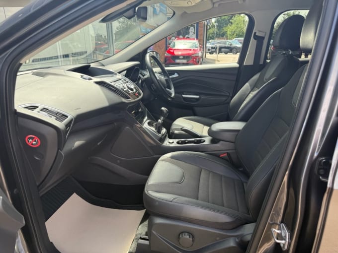 2025 Ford Kuga