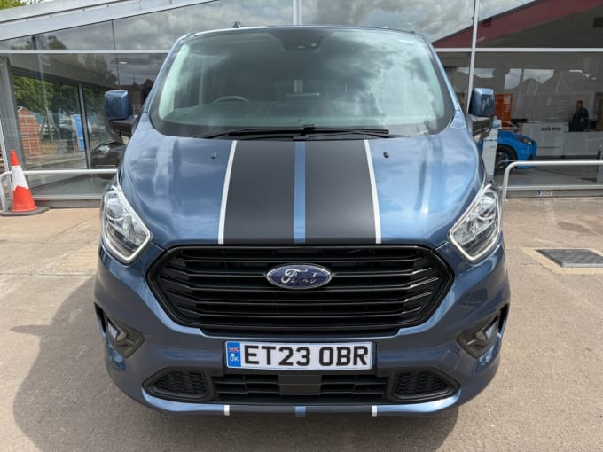2025 Ford Tourneo Custom