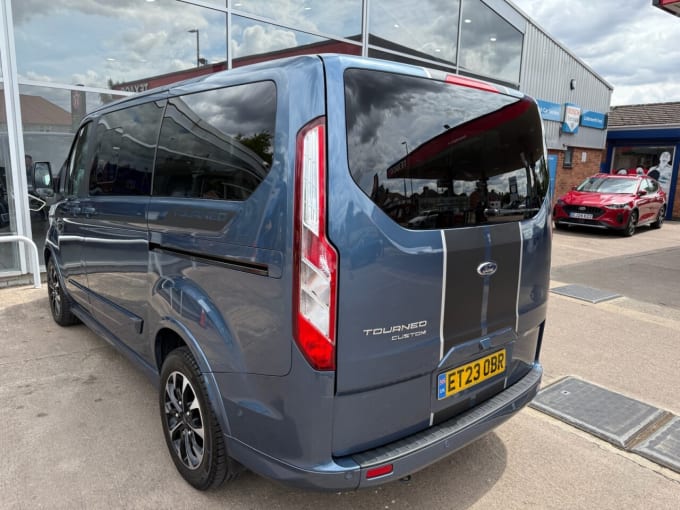 2025 Ford Tourneo Custom