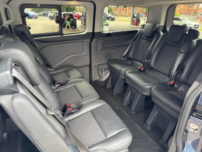 2025 Ford Tourneo Custom