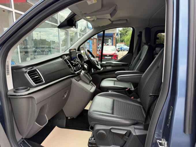 2025 Ford Tourneo Custom
