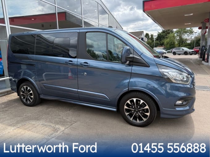 2025 Ford Tourneo Custom