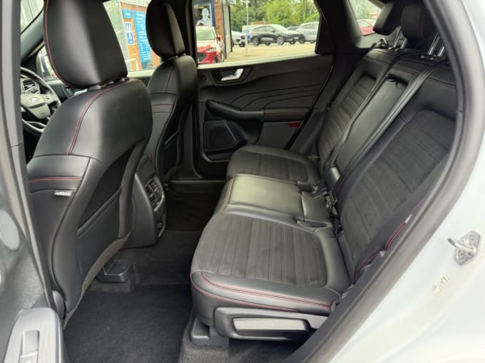 2025 Ford Kuga
