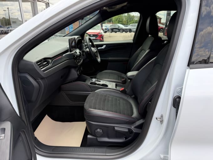 2025 Ford Kuga