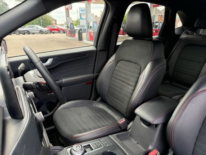 2025 Ford Kuga