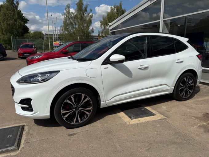 2025 Ford Kuga