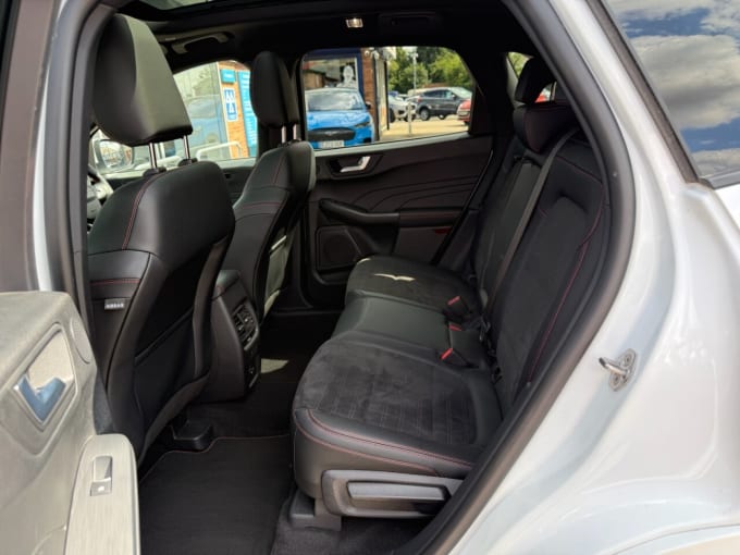 2025 Ford Kuga