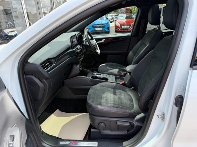 2025 Ford Kuga