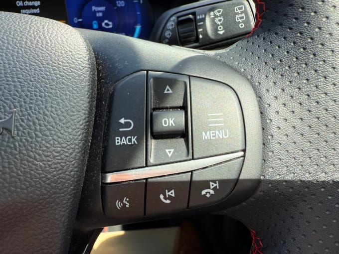 2025 Ford Kuga