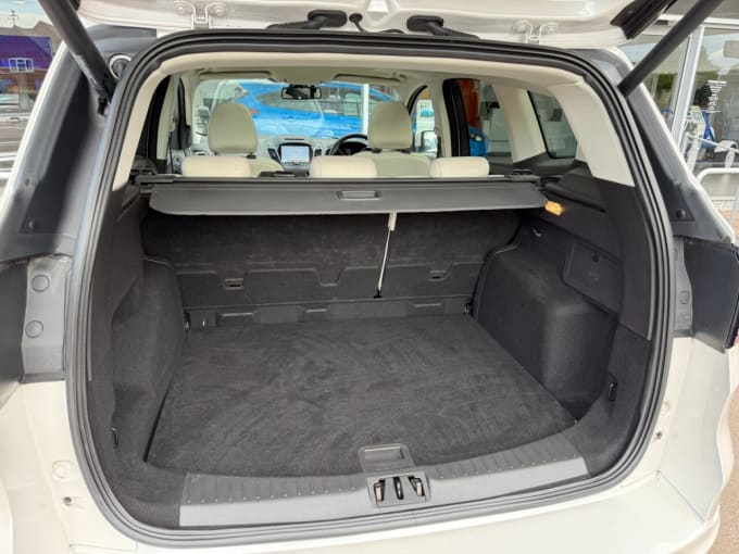 2025 Ford Kuga