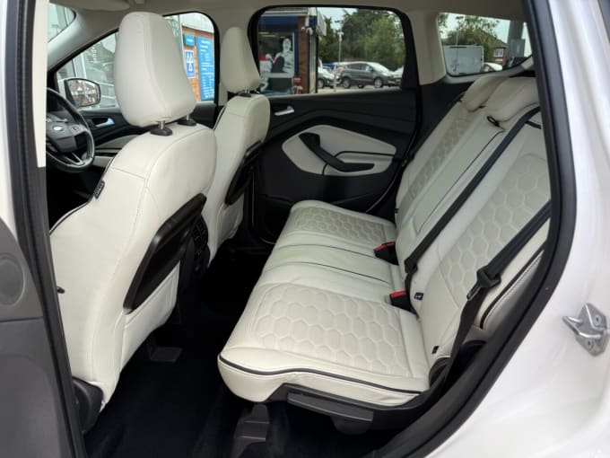 2025 Ford Kuga