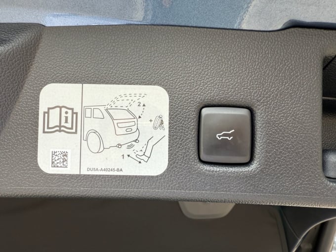 2025 Ford Kuga