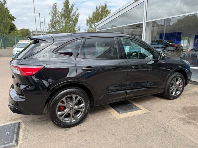2025 Ford Kuga
