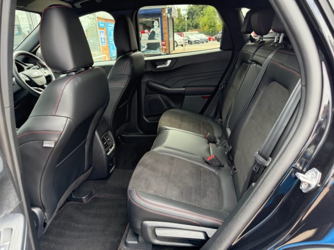 2025 Ford Kuga