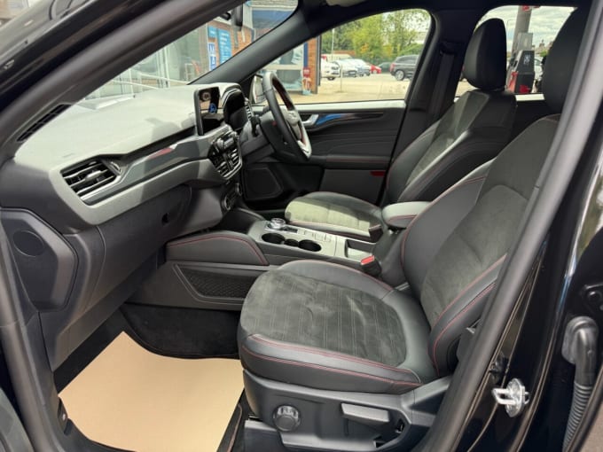2025 Ford Kuga