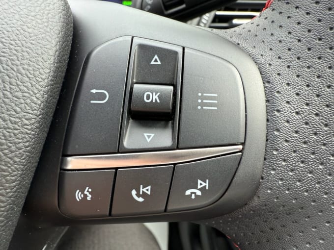 2025 Ford Kuga
