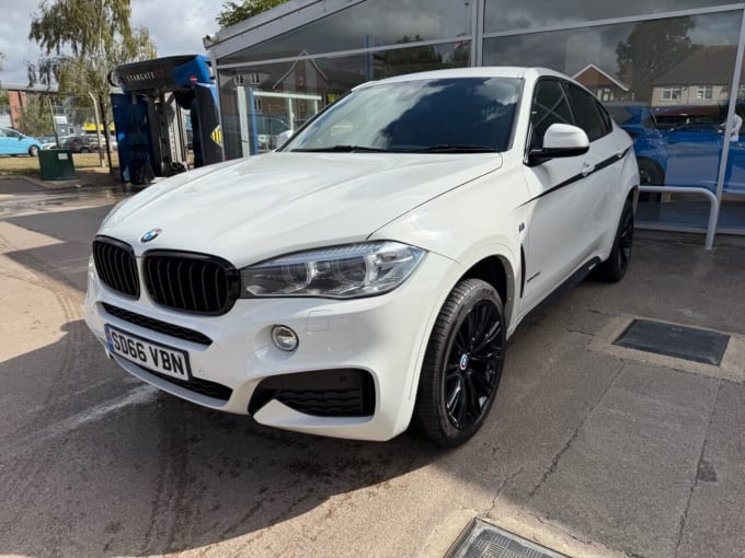 2025 BMW X6