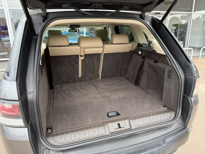 2025 Land Rover Range Rover Sport