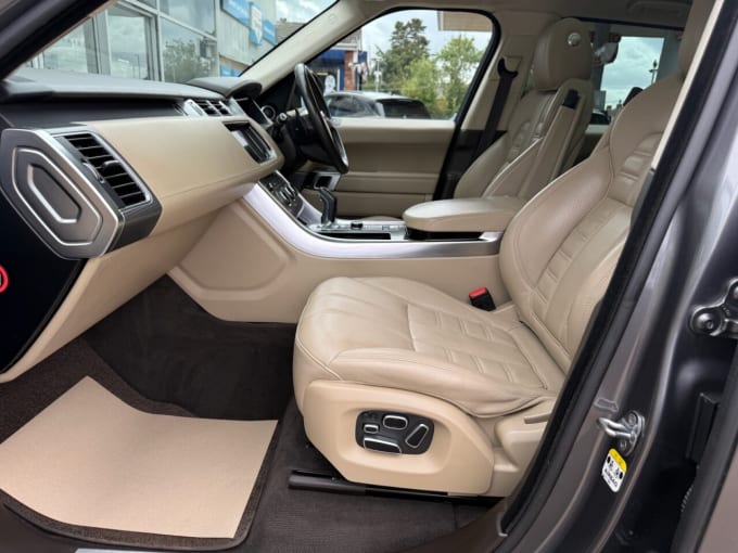 2025 Land Rover Range Rover Sport