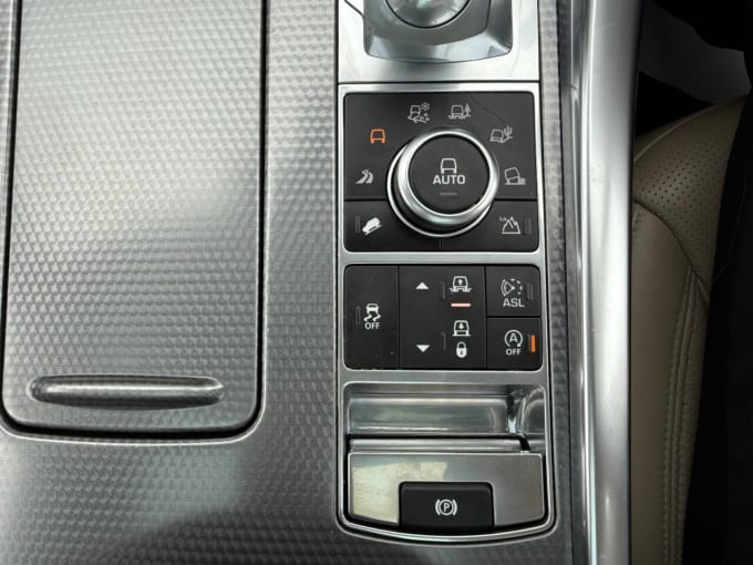 2025 Land Rover Range Rover Sport