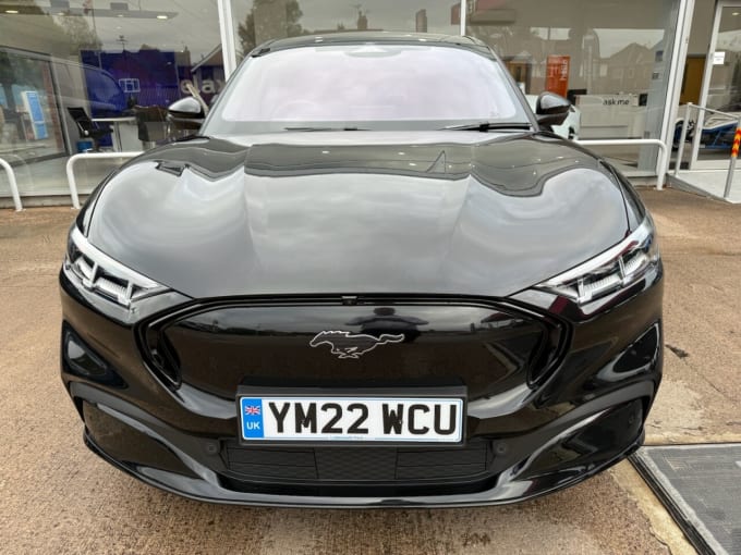 2025 Ford Mustang Mach-e