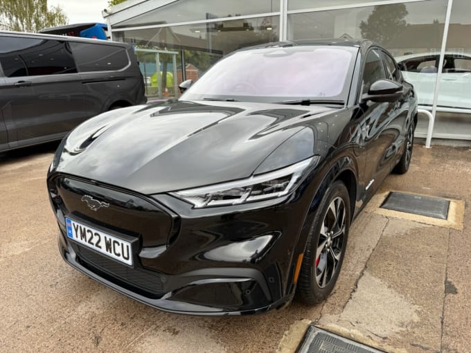 2025 Ford Mustang Mach-e