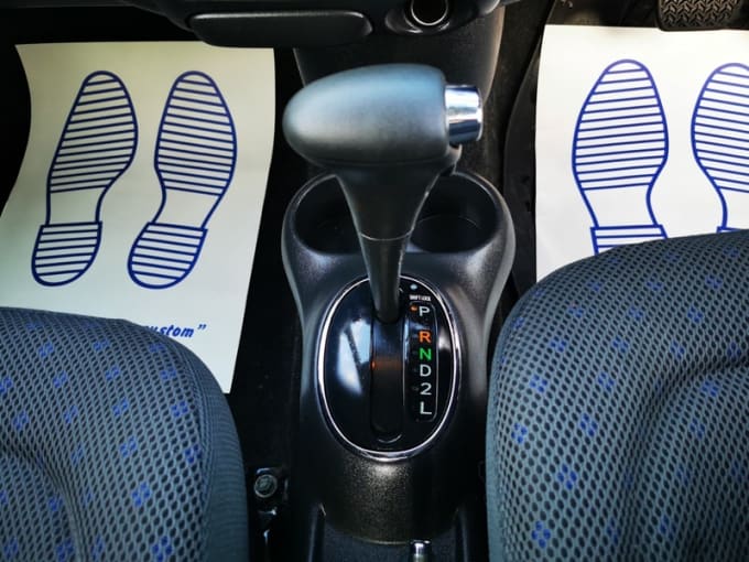 2003 Toyota Yaris Verso