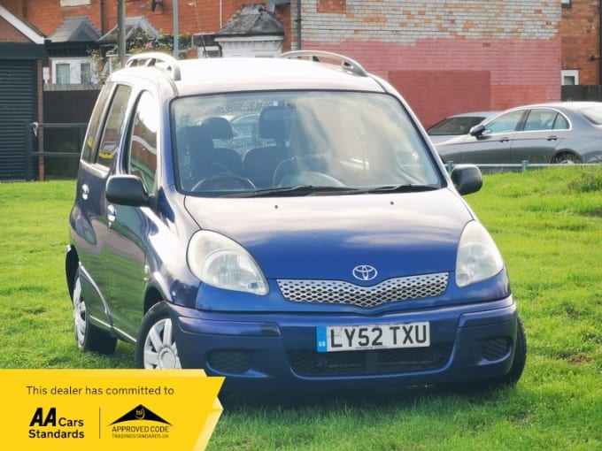 2003 Toyota Yaris Verso