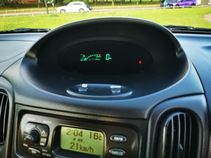 2003 Toyota Yaris Verso