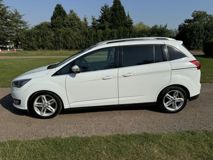 2024 Ford Grand C-max