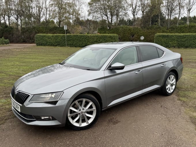 2025 Skoda Superb