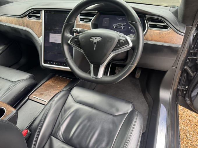 2025 Tesla Model S