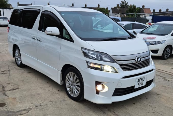 2013 Toyota Vellfire