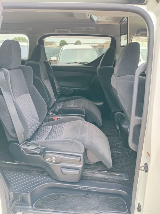 2025 Toyota Vellfire
