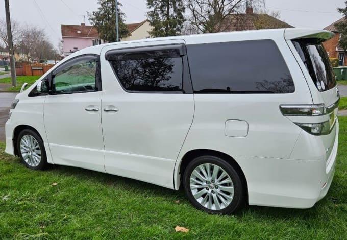 2025 Toyota Vellfire