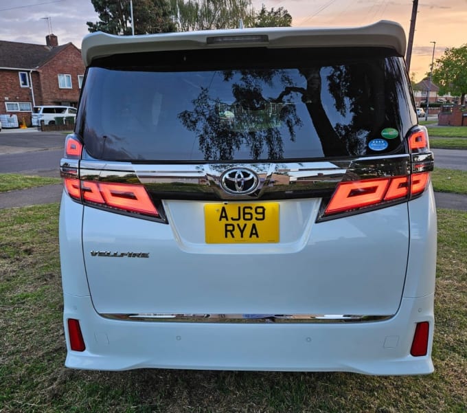 2025 Toyota Vellfire