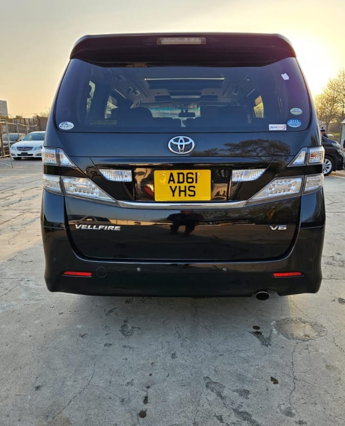 2025 Toyota Vellfire