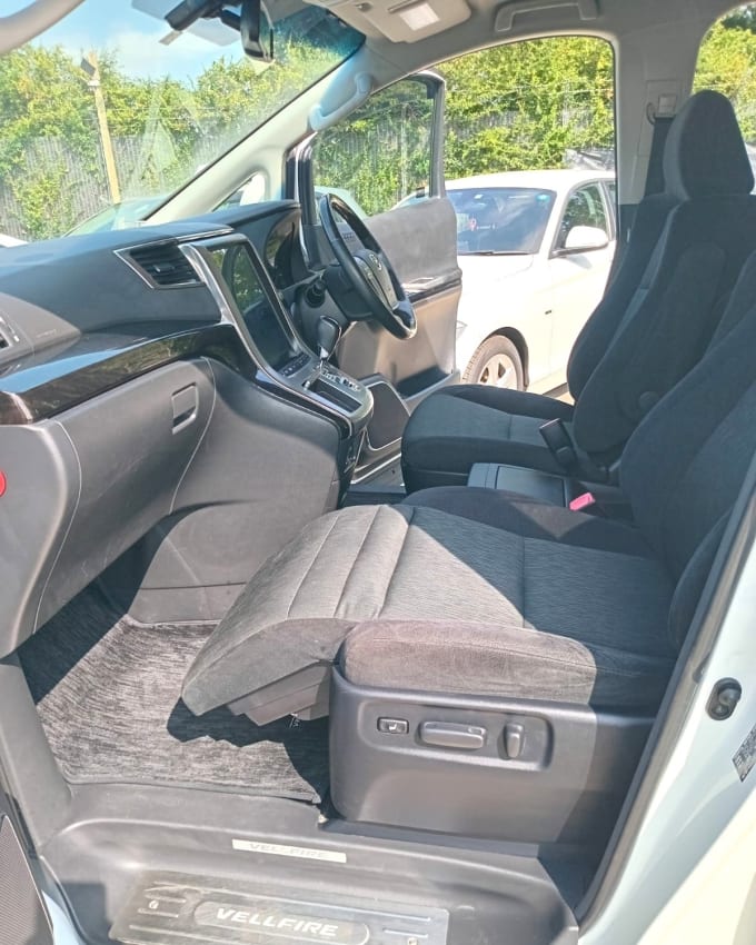 2025 Toyota Vellfire