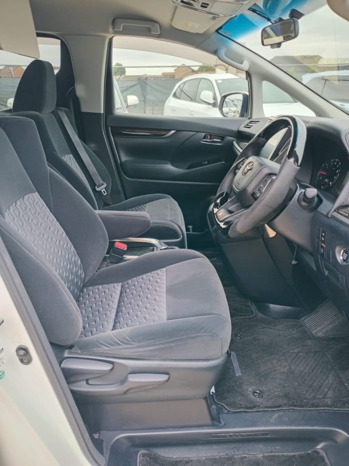 2025 Toyota Vellfire