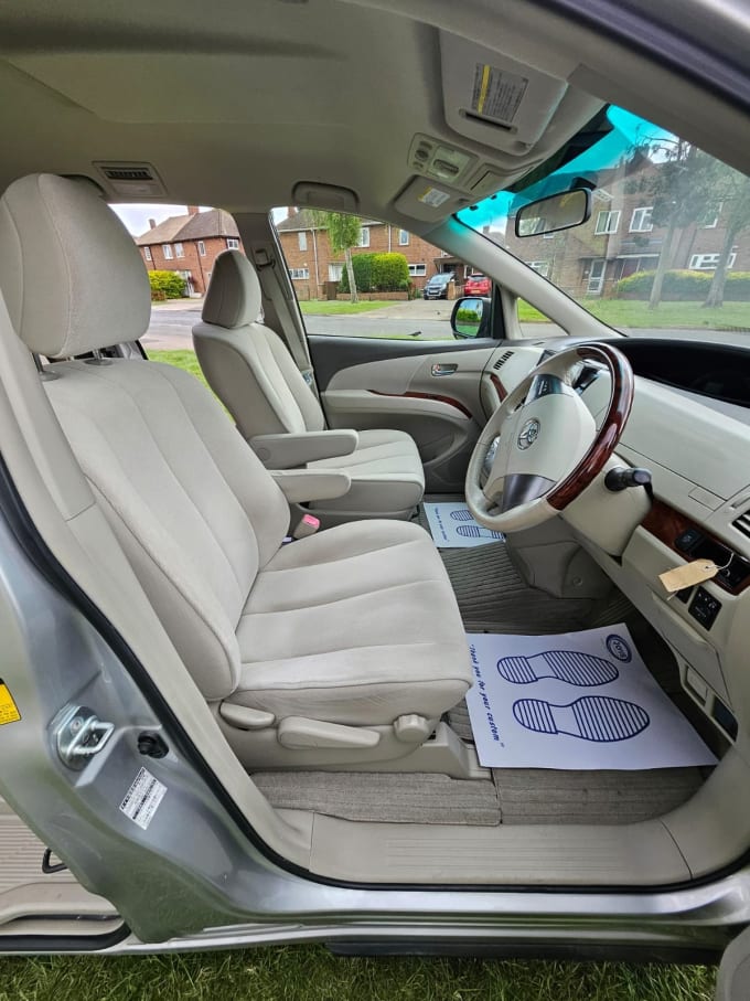 2025 Toyota Estima