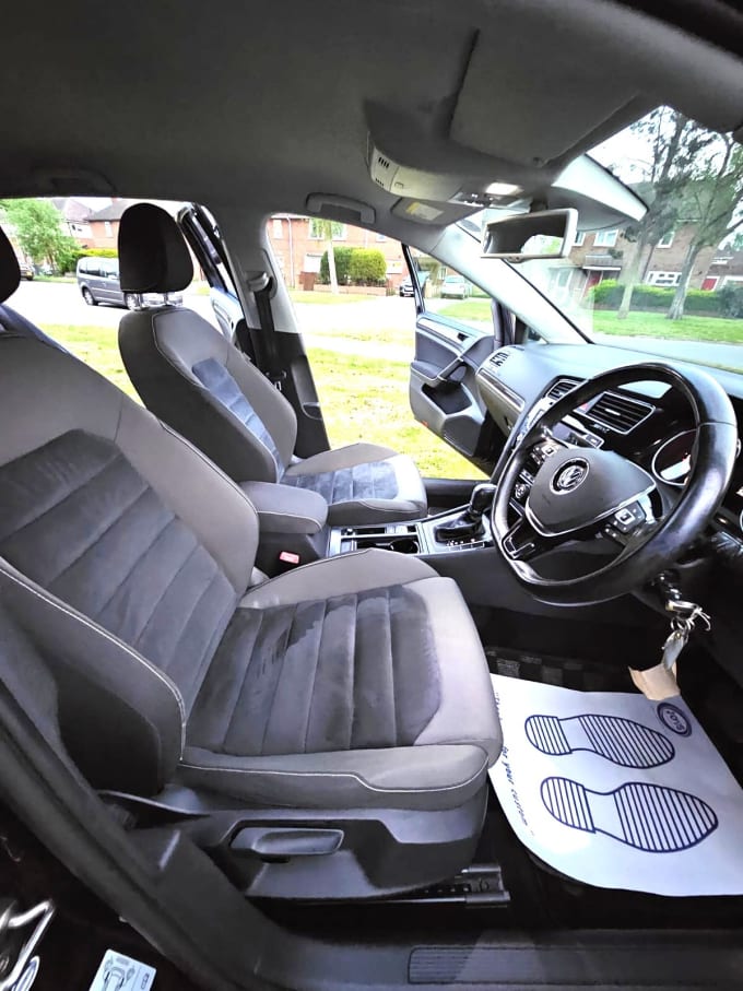 2025 Volkswagen Golf