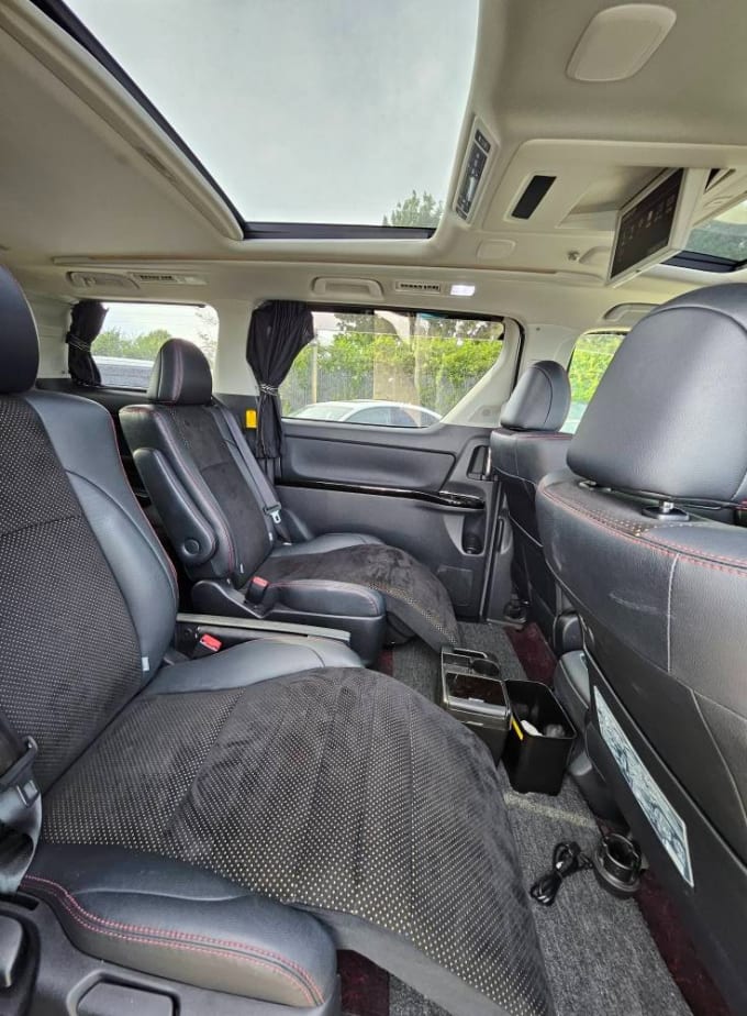 2025 Toyota Vellfire