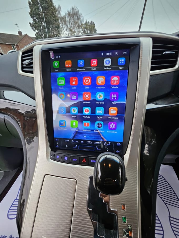 2014 Toyota Vellfire