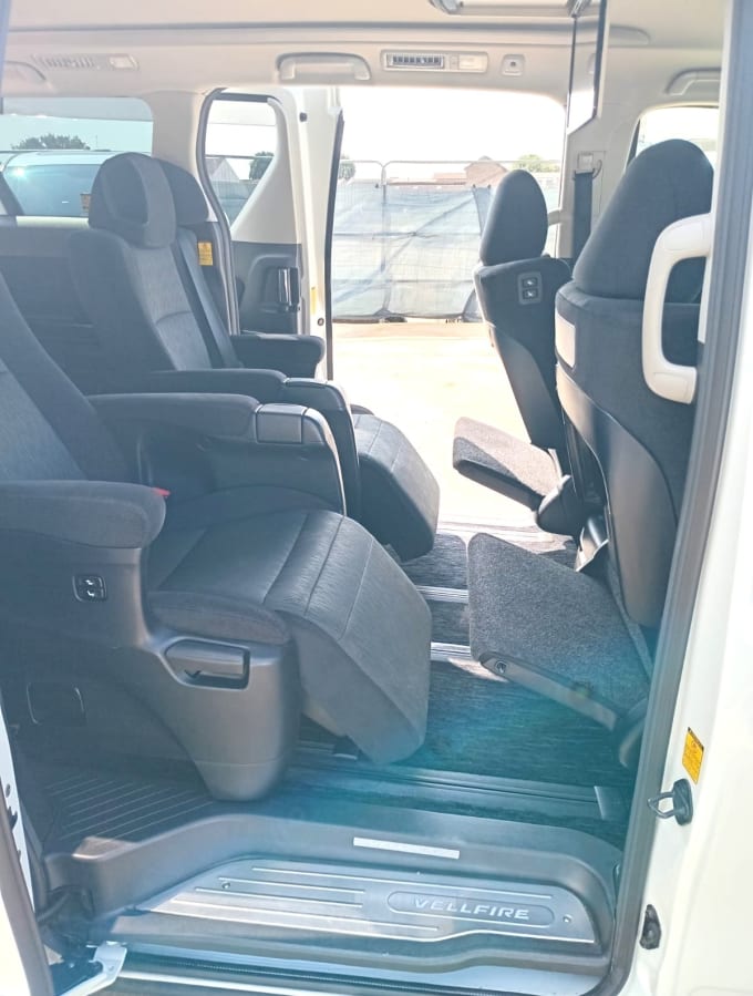 2025 Toyota Vellfire