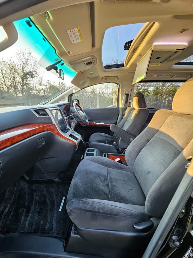 2025 Toyota Vellfire