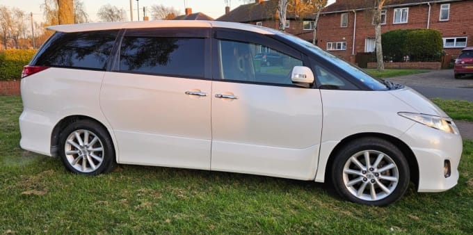 2025 Toyota Estima