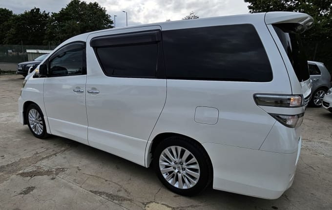2025 Toyota Vellfire