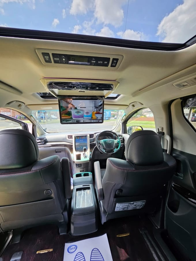 2025 Toyota Vellfire