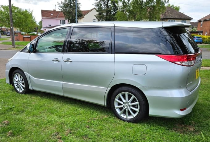 2025 Toyota Estima