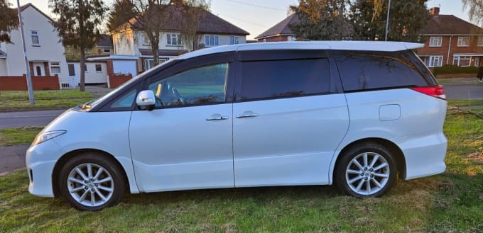 2025 Toyota Estima